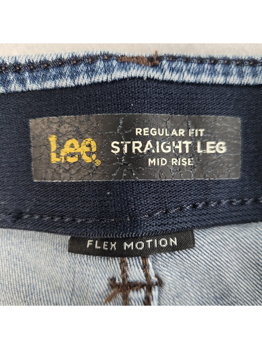 Lee Regular Fit Straight Leg Mid Rise Jeans Flex Motion Blue Denim Womens - Picture 3 of 8
